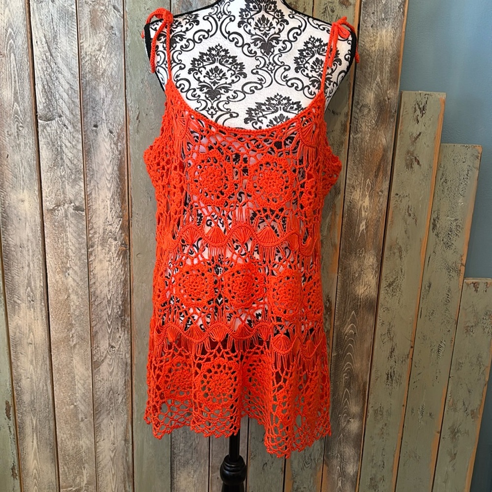 Gianni Bini Swim Crochet cover up. Size L